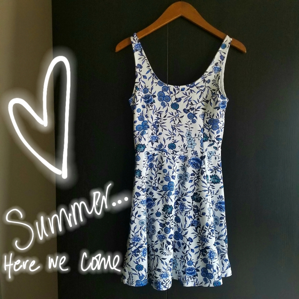 DIVIDED | Floral Skater Dress